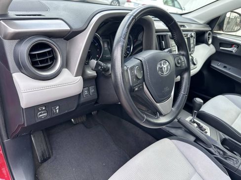 Used 2016 Toyota RAV4 XLE AWD/4WD image 12