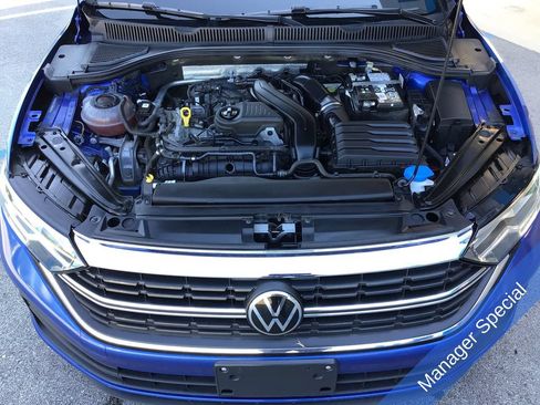 Used 2024 Volkswagen Jetta SE FWD image 34