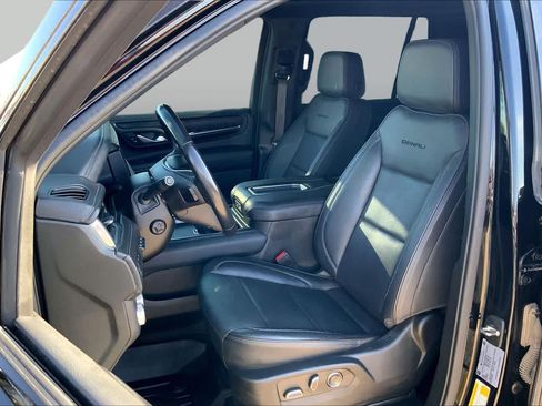 Used 2021 GMC Yukon Denali AWD/4WD image 8