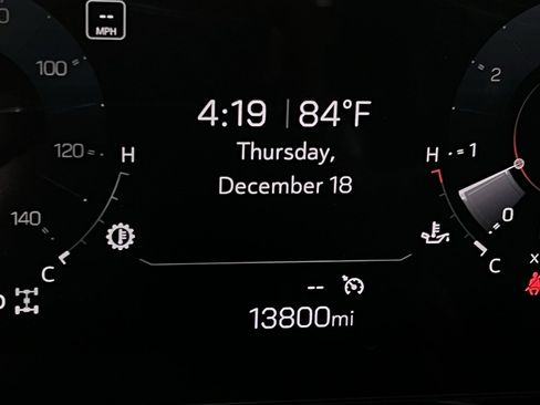 Used 2025 GMC Yukon XL Denali image 18