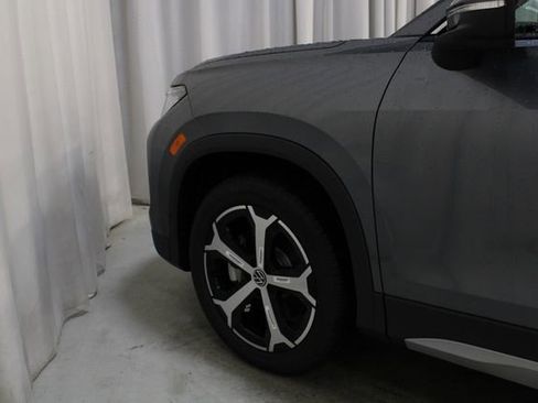 New 2026 Volkswagen Tiguan SE AWD/4WD image 30