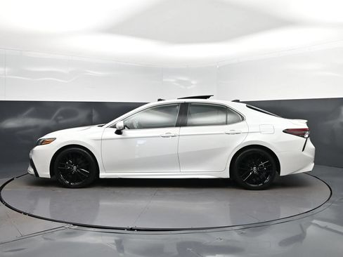 Used 2024 Toyota Camry XSE w/ Navigation Package AWD/4WD image 4