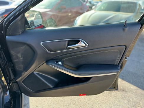 Used 2016 Mercedes-Benz GLA 250 4MATIC image 21