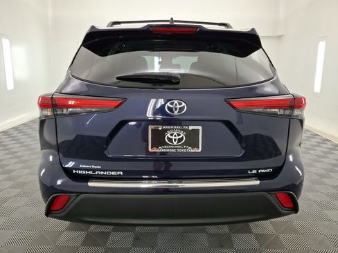 Used 2022 Toyota Highlander LE AWD/4WD image 22