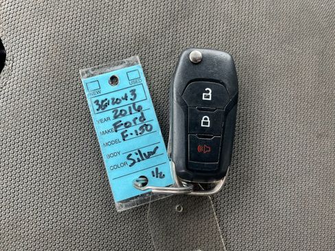 Used 2016 Ford F150 XLT image 10