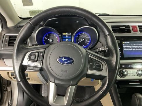 Used 2016 Subaru Outback 2.5i Premium image 16
