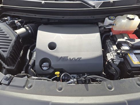Used 2023 Chevrolet Traverse High Country FWD image 27