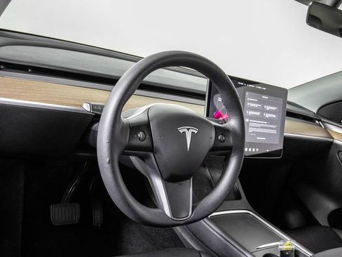 Used 2023 Tesla Model Y Long Range AWD/4WD image 16