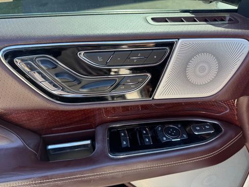 Used 2019 Lincoln Navigator L Black Label w/ Cargo Package image 28