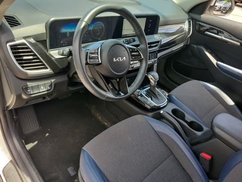 Used 2024 Kia Seltos S FWD image 4