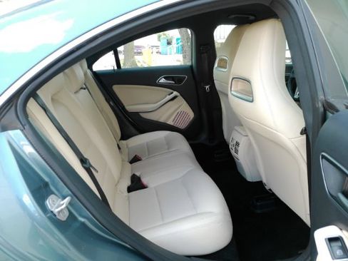 Used 2014 Mercedes-Benz CLA 250 image 25