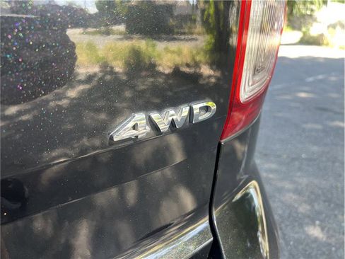 Used 2012 Ford Explorer Limited image 10