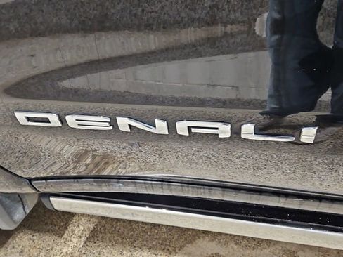 Used 2022 GMC Sierra 1500 Denali Ultimate image 30