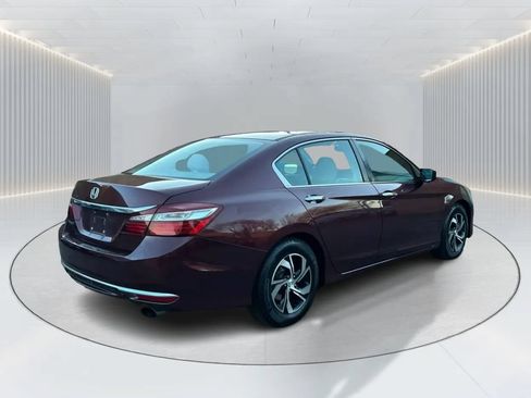 Used 2016 Honda Accord LX image 4