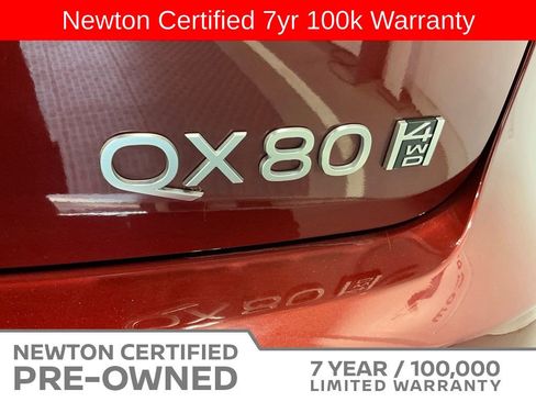 Used 2025 INFINITI QX80 Sensory AWD/4WD image 9