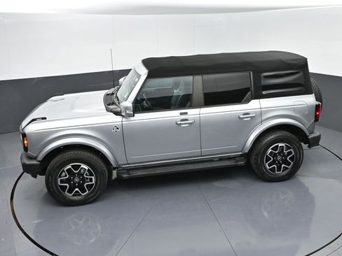 Used 2021 Ford Bronco Outer Banks image 40