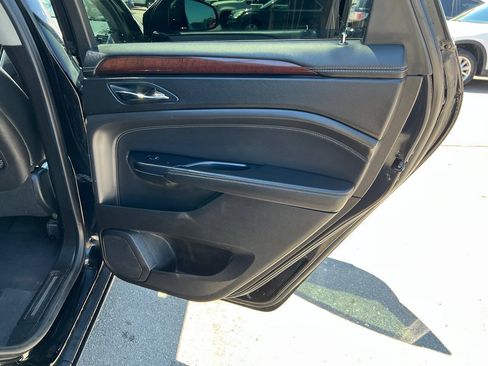 Used 2015 Cadillac SRX Luxury w/ Driver Awareness Package AWD/4WD image 18
