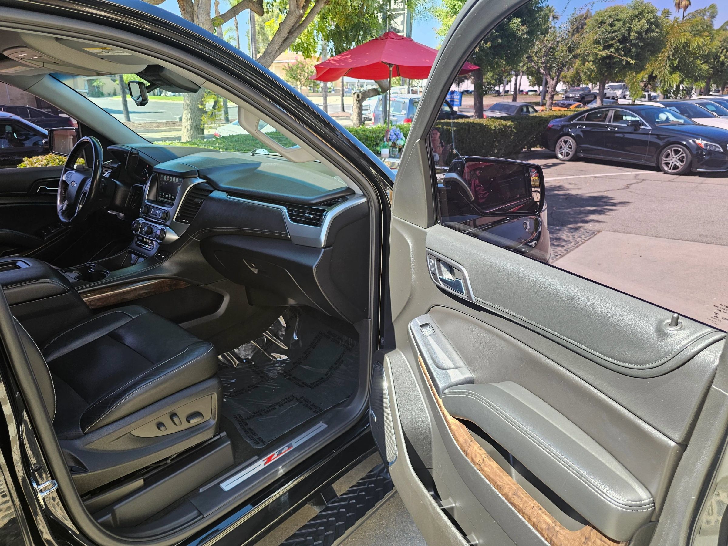 Used 2018 Chevrolet Tahoe LT AWD/4WD image 23