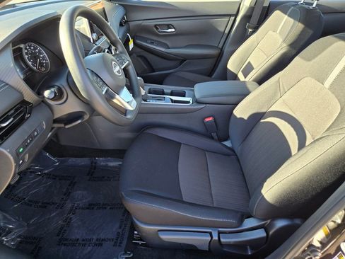 New 2025 Nissan Sentra SV image 6