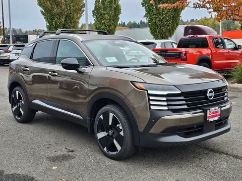 New 2026 Nissan Kicks SR w/ Cold Weather Package image 3