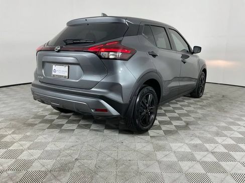 Used 2024 Nissan Kicks S FWD image 9