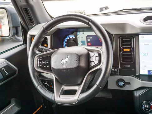 Used 2023 Ford Bronco Badlands AWD/4WD image 17