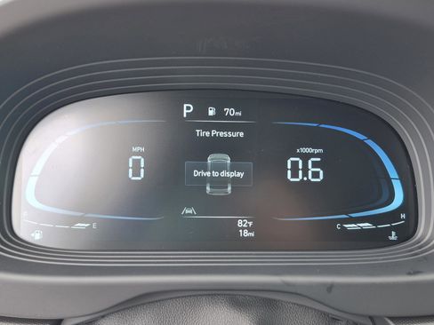 New 2026 Hyundai Venue SEL FWD image 31