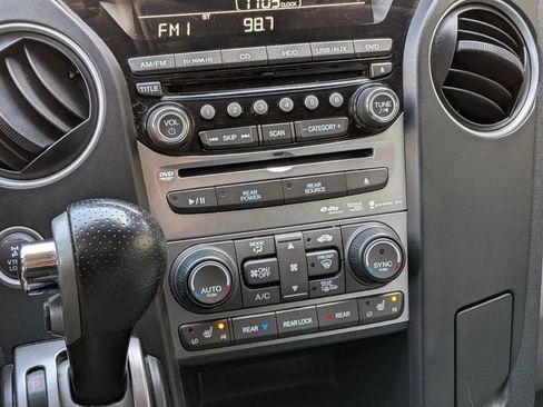 Used 2015 Honda Pilot Touring image 23