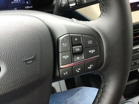 New 2025 Ford Maverick Lariat w/ 4K Tow Package image 17