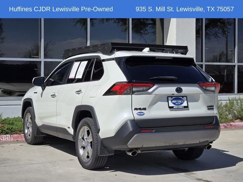 Used 2021 Toyota RAV4 Limited image 5
