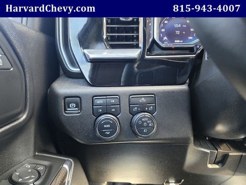 Used 2025 Chevrolet Silverado 3500 LT image 21