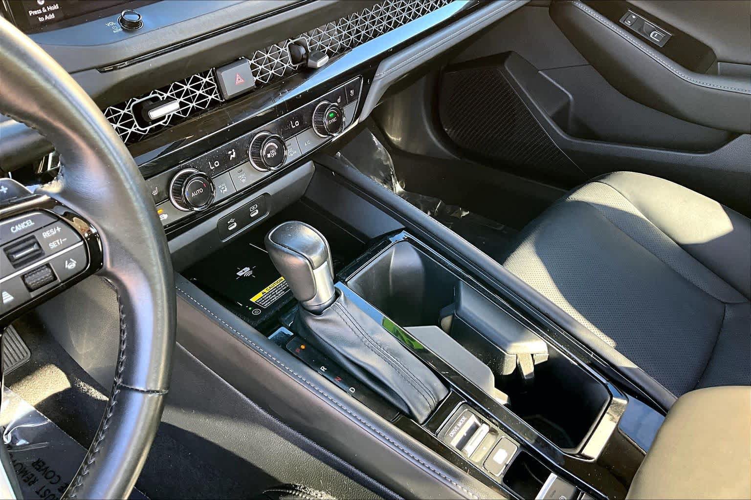 Used 2023 Honda Accord Touring image 16