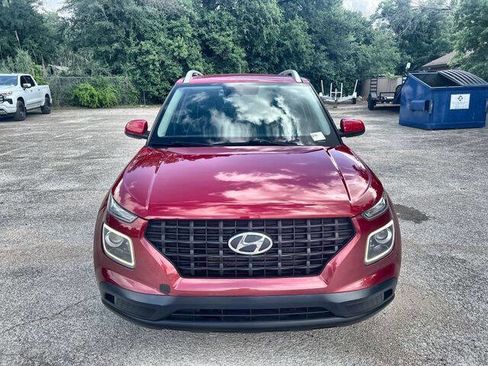 Used 2023 Hyundai Venue Limited w/ Cargo Package FWD image 31