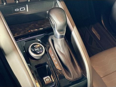 Used 2023 Chevrolet Colorado ZR2 w/ ZR2 Convenience Package III image 18