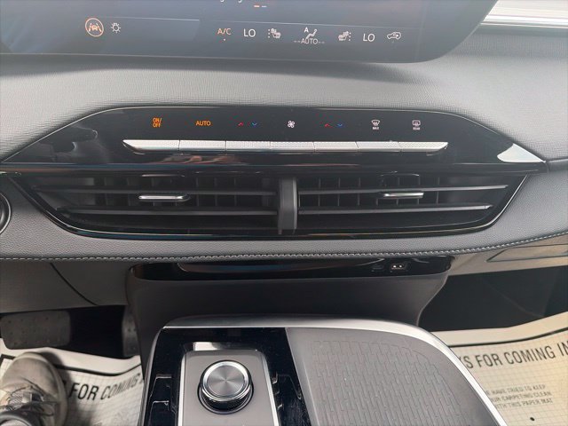 Used 2026 Buick Enclave Preferred AWD/4WD image 23