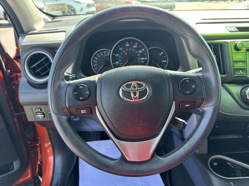 Used 2016 Toyota RAV4 LE AWD/4WD image 21