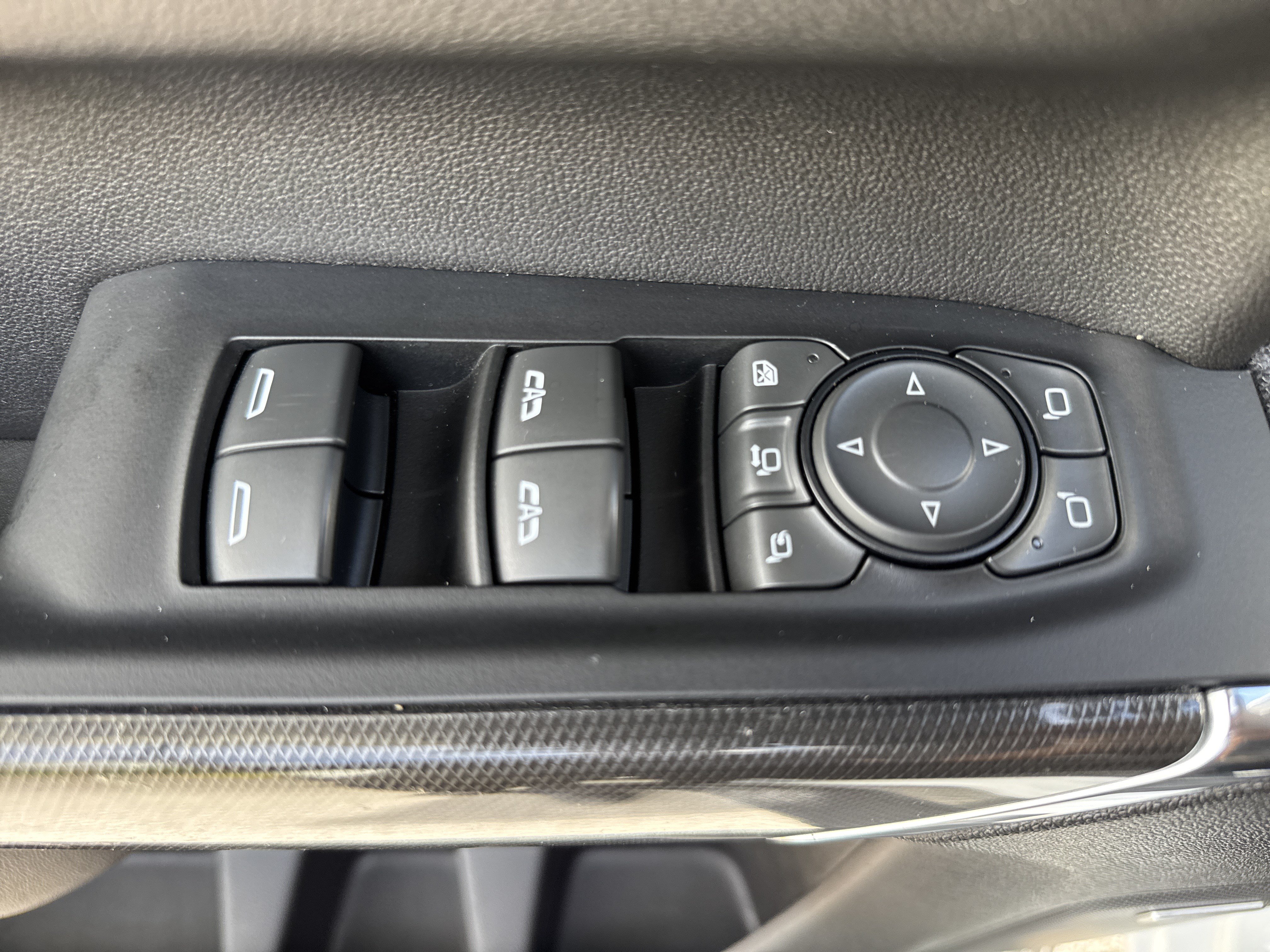 Used 2022 GMC Sierra 3500 AT4 w/ AT4 Preferred Package AWD/4WD image 15