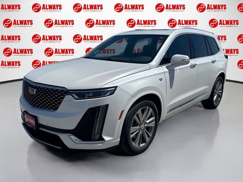 Used 2023 Cadillac XT6 Premium Luxury FWD image 1