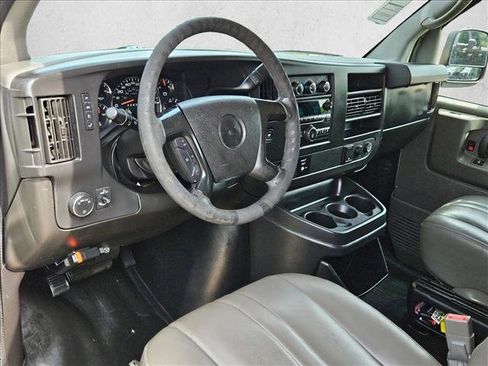 Used 2015 Chevrolet Express 2500 LS RWD image 10