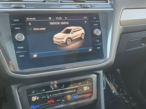 Certified 2024 Volkswagen Tiguan SE image 22