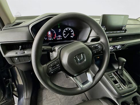 Used 2025 Honda CR-V LX image 9