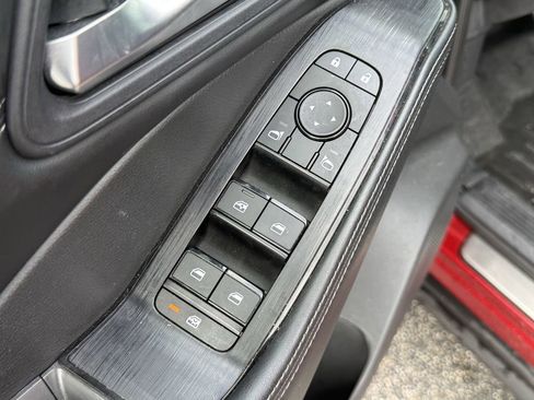 Used 2022 Nissan Rogue SV w/ SV Premium Package image 11