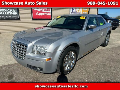 Used 2010 Chrysler 300 Touring image 1