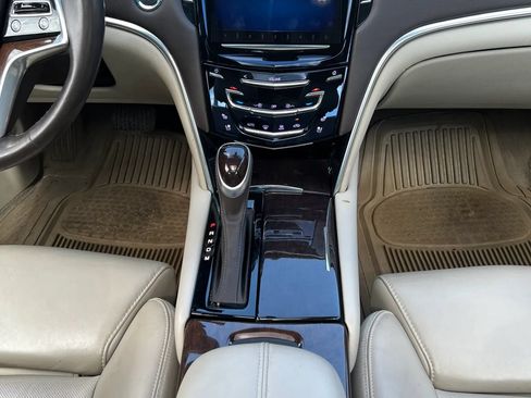 Used 2013 Cadillac XTS Luxury FWD image 12
