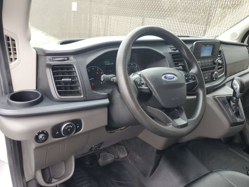 Used 2023 Ford Transit 350 DRW RWD image 15