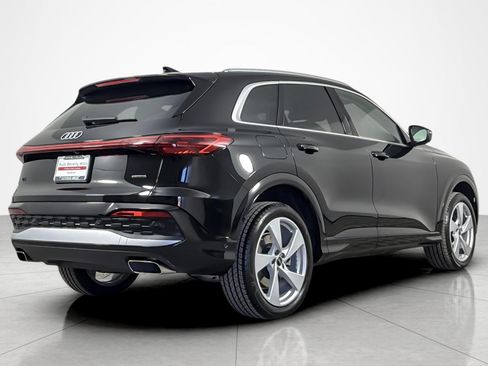 Used 2025 Audi Q5 Premium Plus w/ Premium Plus AWD/4WD image 5