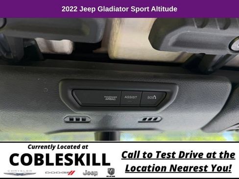 Used 2022 Jeep Gladiator Sport AWD/4WD image 27