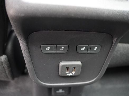 Used 2020 Chevrolet Equinox Premier image 20