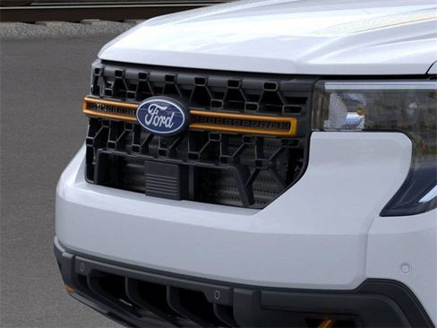 New 2026 Ford Maverick Tremor image 18