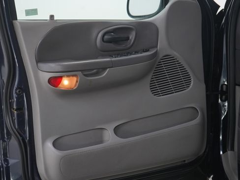 Used 2001 Ford F150 XLT image 20